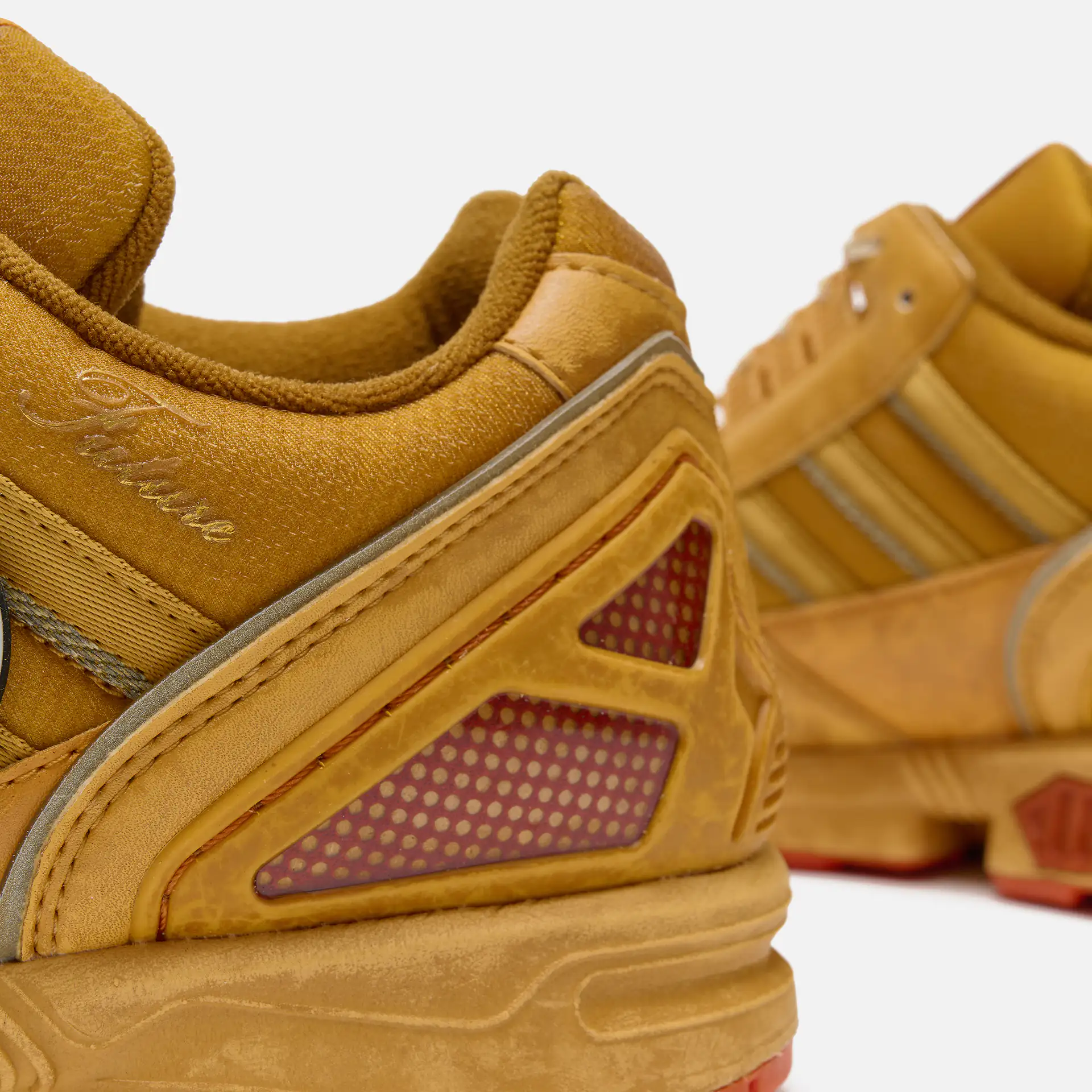 adidas ZX8000 Sneaker Consortium Cup END. Future Orange Suede/Burned Sand