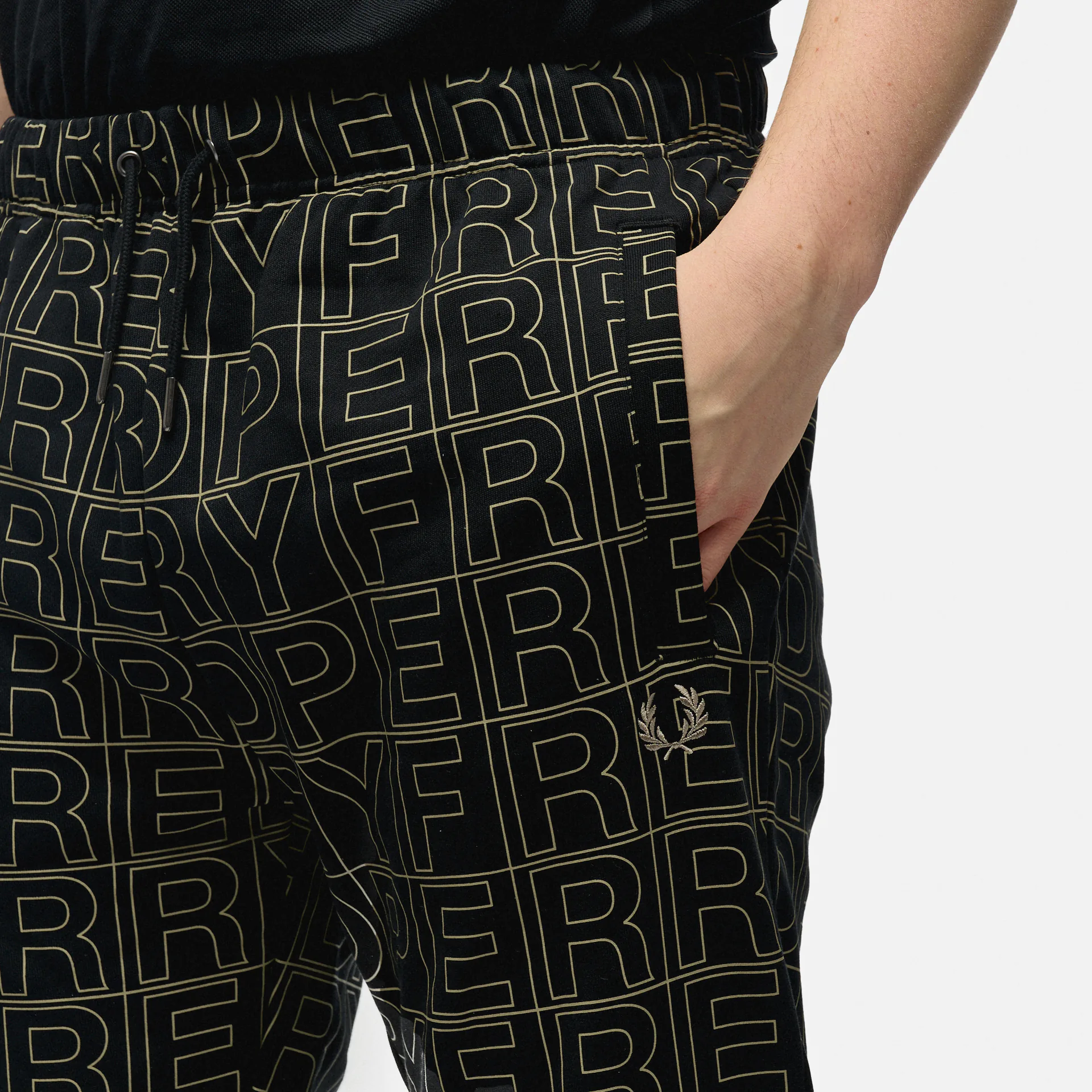 Fred Perry Spellout Graphic Sweatpant Black