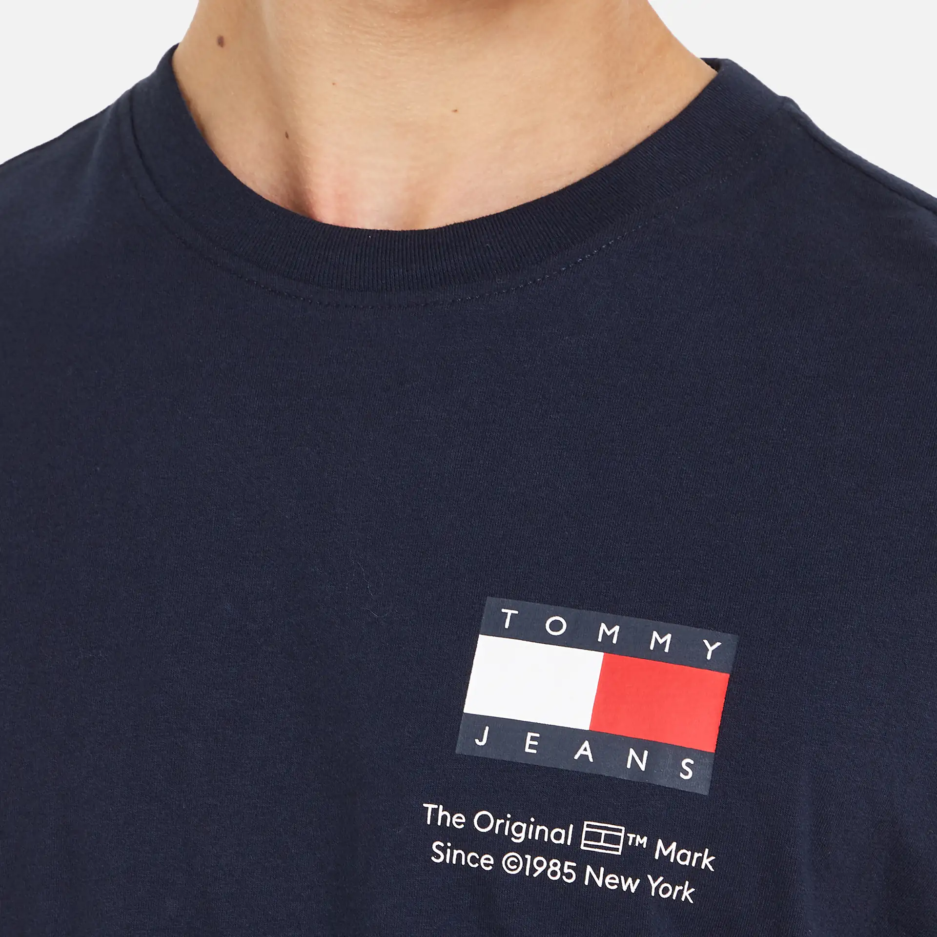 Tommy Jeans Slim Essential Flag T-Shirt Dark Night Navy