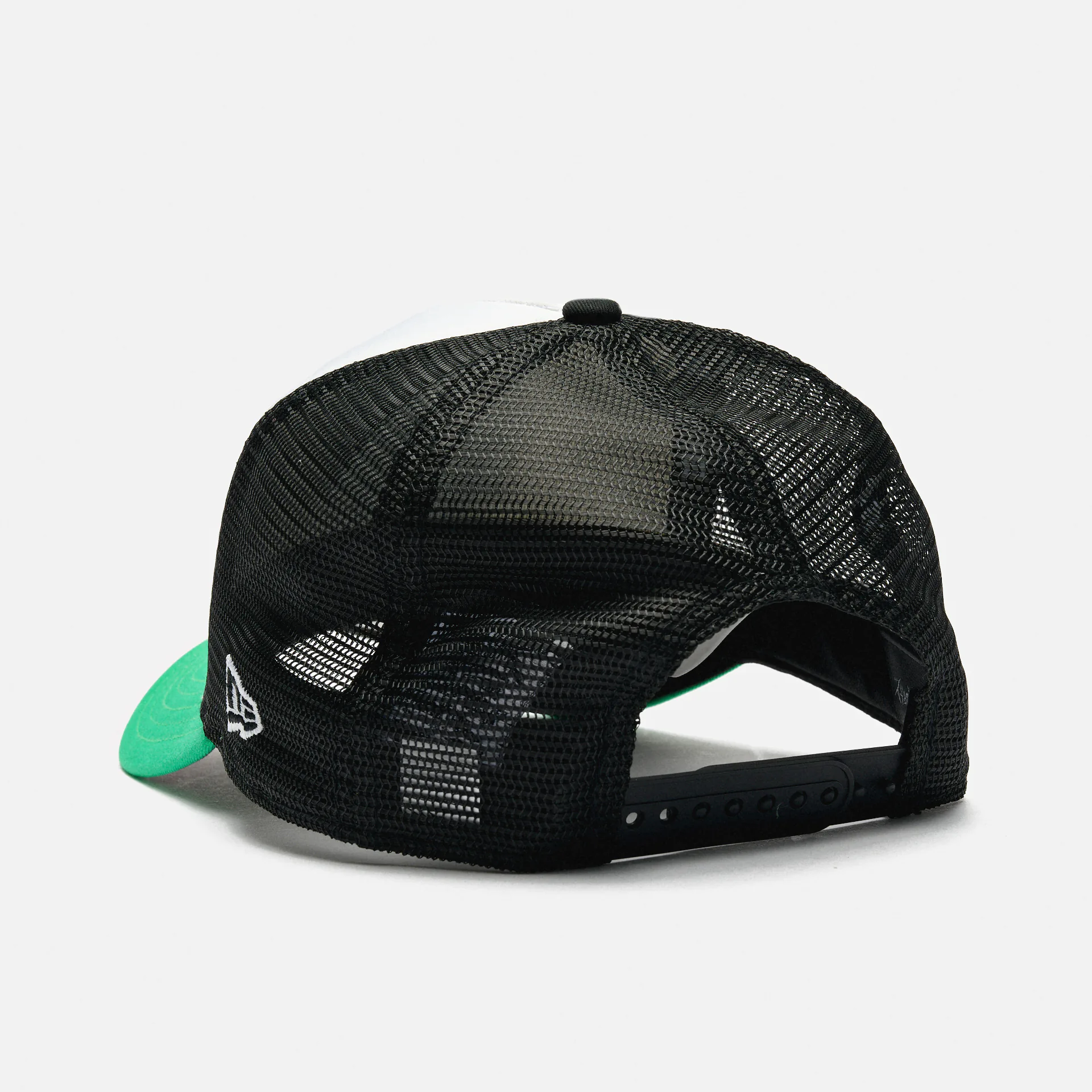 New Era Character Trucker Rick And Morty Snapback Cap Green/White